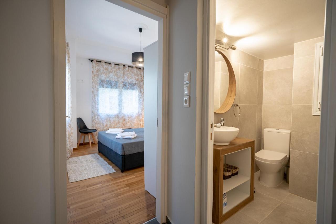 Athens center 2 bedrooms 4 pers apartment. Buitenkant foto