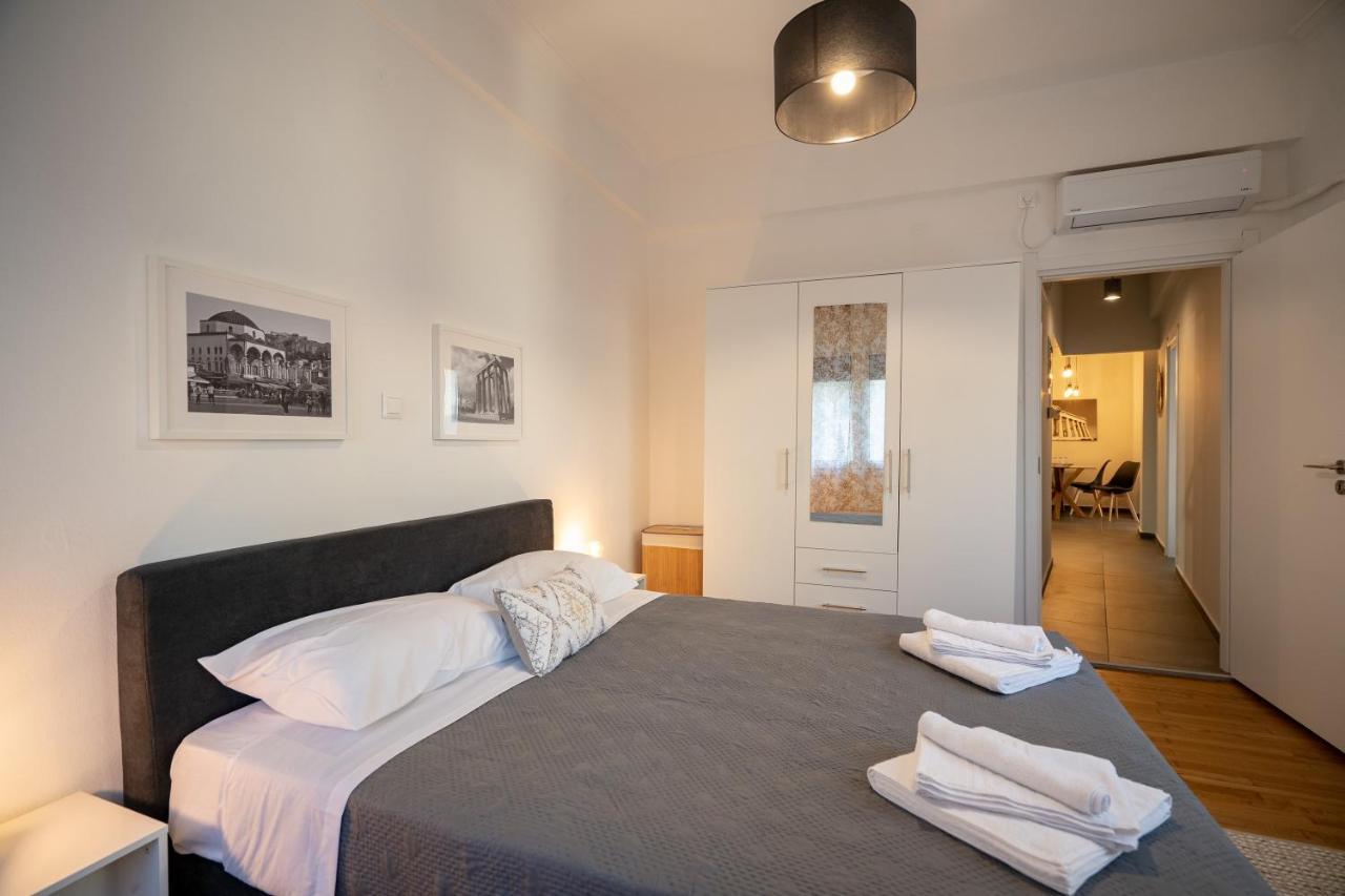 Athens center 2 bedrooms 4 pers apartment. Buitenkant foto