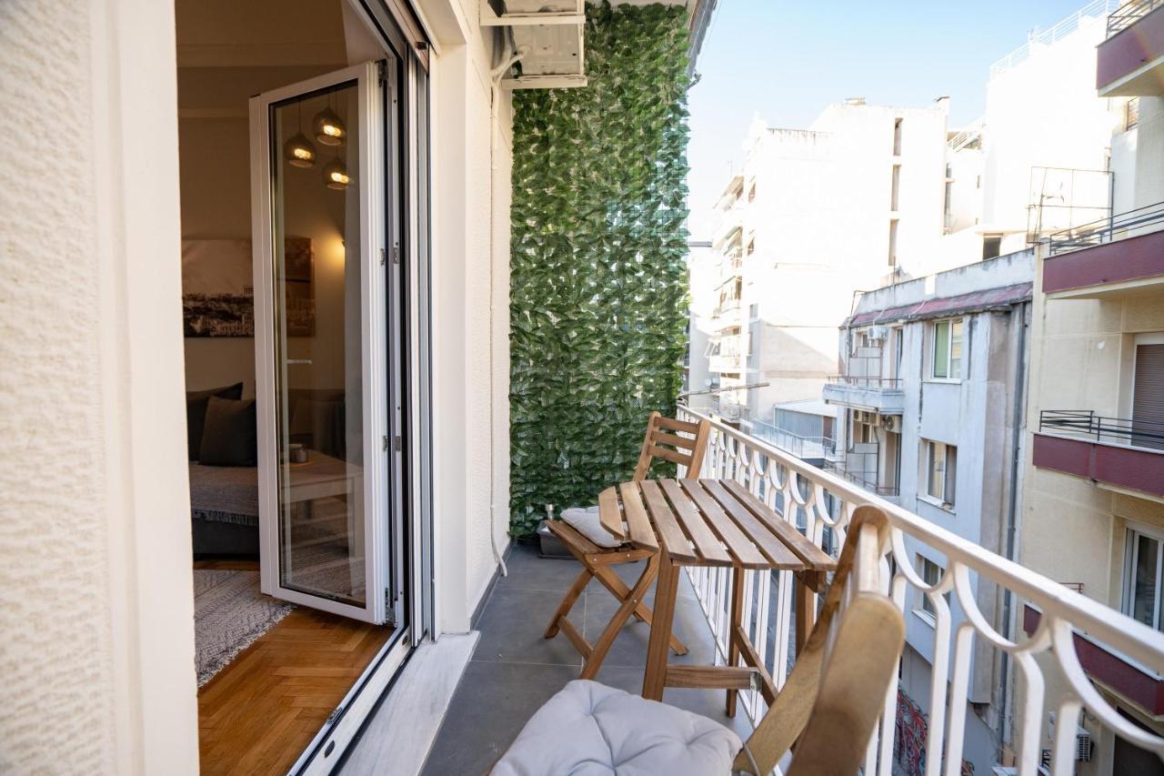 Athens center 2 bedrooms 4 pers apartment. Buitenkant foto